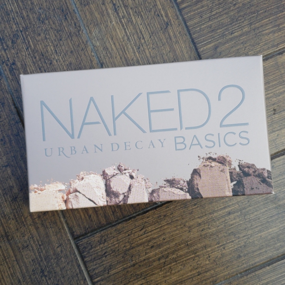 BNIB Naked 2 Basics mini Palette